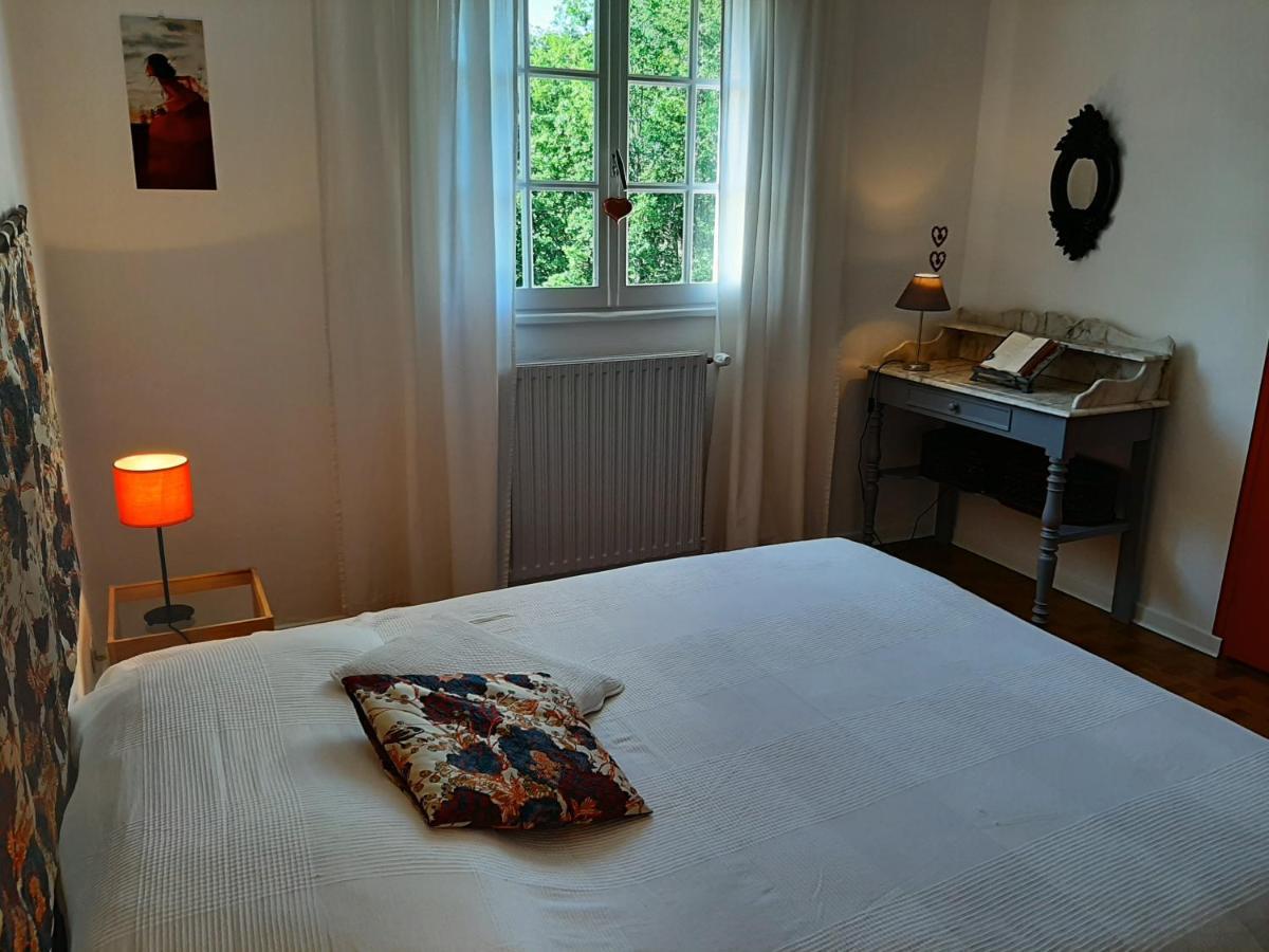 Chambre Soignee Et Accueillante A La Campagne - Ch Rouge L'Honor-de-Cos エクステリア 写真